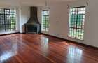 5 Bed Townhouse with En Suite in Spring Valley - 3