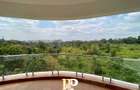 4 Bed Apartment with En Suite in Parklands - 19