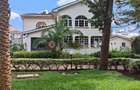 5 Bed House with En Suite at Un Avenue - 8