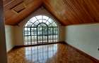 5 Bed Townhouse with En Suite at Lavington Road - 17