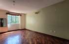 5 Bed Townhouse with En Suite in Lavington - 18