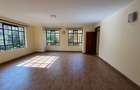 5 Bed Townhouse with En Suite at Westlands - 12