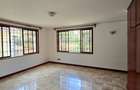 4 Bed Townhouse with En Suite in Kyuna - 9