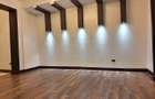 6 Bed House with En Suite in Kyuna - 10