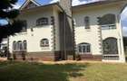 5 Bed House with En Suite in Runda - 20