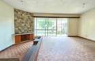 4 Bed Townhouse with En Suite in Spring Valley - 3