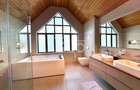 5 Bed House with En Suite in Runda - 16