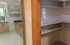 5 Bed Townhouse with En Suite in Lavington - 14