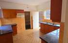 4 Bed Townhouse with En Suite at Convent Drive - 18