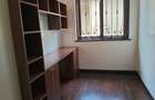 5 Bed Townhouse with En Suite in Lavington - 18