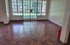 5 Bed Townhouse with En Suite in Lavington - 19