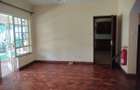 5 Bed Townhouse with En Suite at Lavington - 8