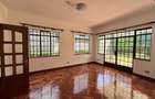 5 Bed Townhouse with En Suite at Lavington - 4