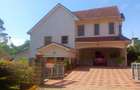 4 Bed Villa with En Suite at Rosslyn Lone Tree - 16