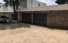 4 Bed House with En Suite in Lavington - 2