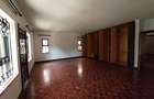 5 Bed Townhouse with En Suite at Lavington - 10