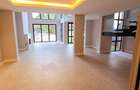 4 Bed House with En Suite at Palm Valley - 16