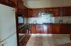 6 Bed Townhouse with En Suite at Lavington - 8