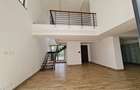 3 Bed Apartment with En Suite at Riverside Drive - 4
