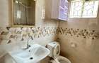4 Bed Townhouse with En Suite in Lavington - 5