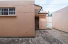 4 Bed Villa with En Suite at School Lane - 16