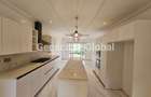 4 Bed House with En Suite in Lavington - 9