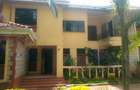 4 Bed Townhouse with En Suite in Nyari - 13