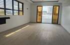 5 Bed Apartment with En Suite in Parklands - 1