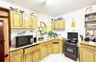 4 Bed Apartment in Riverside - 7