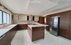 4 Bed Townhouse with En Suite at Convent Drive - 10