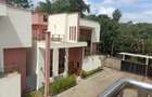 5 Bed Townhouse with En Suite in Lavington - 10