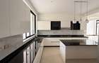 6 Bed Villa with En Suite in Kitisuru - 19