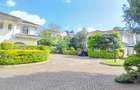 5 Bed Townhouse with En Suite in Lavington - 11