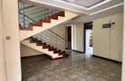 5 Bed Townhouse with En Suite at Lavington Green - 8