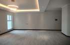 3 Bed Apartment with Swimming Pool in Riverside - 7