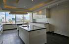 5 Bed Apartment with En Suite at Parklands - 5