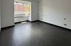 3 Bed Apartment with En Suite in Riverside - 10