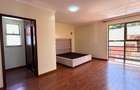 5 Bed Townhouse with En Suite in Lavington - 4