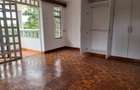 5 Bed House with En Suite in Rosslyn - 7