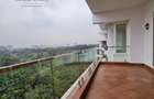 3 Bed Apartment with En Suite at Parklands - 19