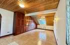 5 Bed Townhouse with En Suite in Rosslyn - 16