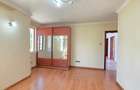 5 Bed Townhouse with En Suite at Lavington Green - 8