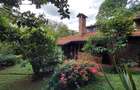 4 Bed House with En Suite at Lake View - 8