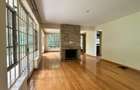 4 Bed Townhouse with Walk In Closet at Near The Hub Mall - 6