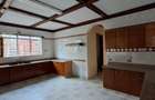 5 Bed House with En Suite in Runda - 17