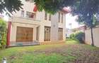 5 Bed Townhouse with En Suite at Lavington Green - 4