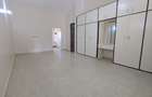 4 Bed House with En Suite at 3Rd Avenue - 11