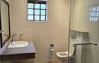 4 Bed Townhouse with En Suite in Spring Valley - 12
