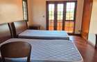 4 Bed Villa with En Suite in Windsor - 2
