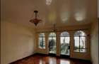 5 Bed Townhouse with En Suite in Riverside - 10